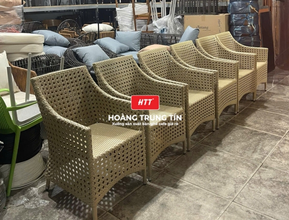 Bàn ghế cafe đan nhựa mây cao cấp HTT036