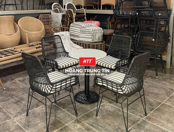 Bàn ghế nhựa giả mây ngoài trời HTT044