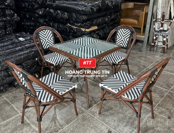 Bàn ghế cafe đan nhựa mây cao cấp HTT068