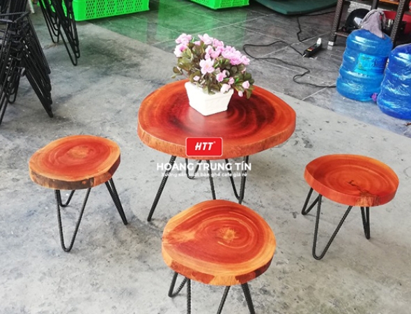Bàn ghế cafe gỗ chân sắt giá rẻ