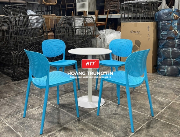 Bàn ghế cafe nhựa đúc nguyên khối HTT18