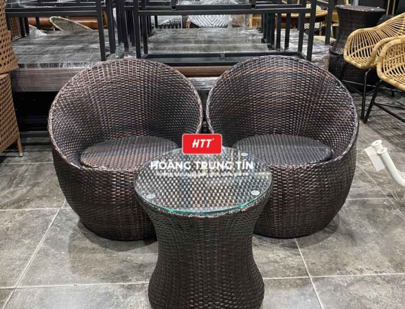 Bàn ghế sofa trứng đan nhựa mây HTT044