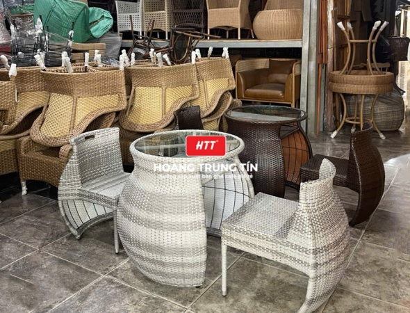 Bàn ghế cafe đan nhựa mây cao cấp HTT049