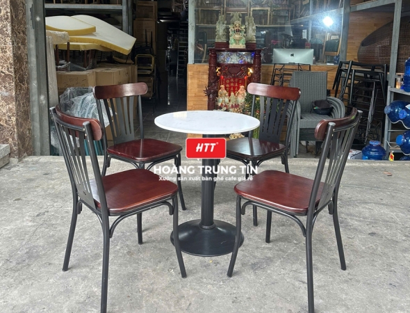 Bàn ghế cafe gỗ chân sắt HTT014