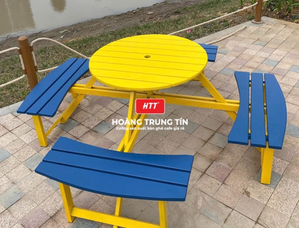 Bàn ghế cafe gỗ chân sắt HTT013