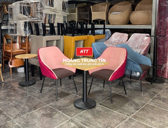 Bàn ghế cafe sắt nệm cao cấp HTT40