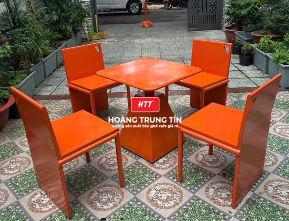 Bàn ghế cafe sắt ngoài trời HTT27
