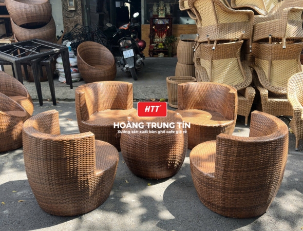 Bàn ghế cafe đan nhựa mây cao cấp HTT073