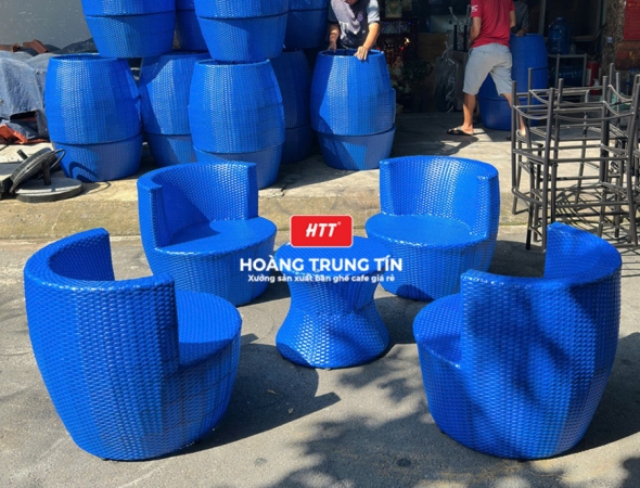 Bàn ghế cafe đan nhựa mây cao cấp HTT074