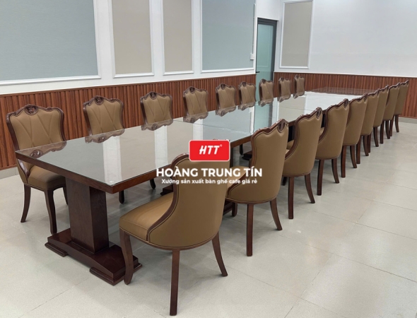 Bàn ghế nhà hàng gỗ nệm cao cấp HTT06