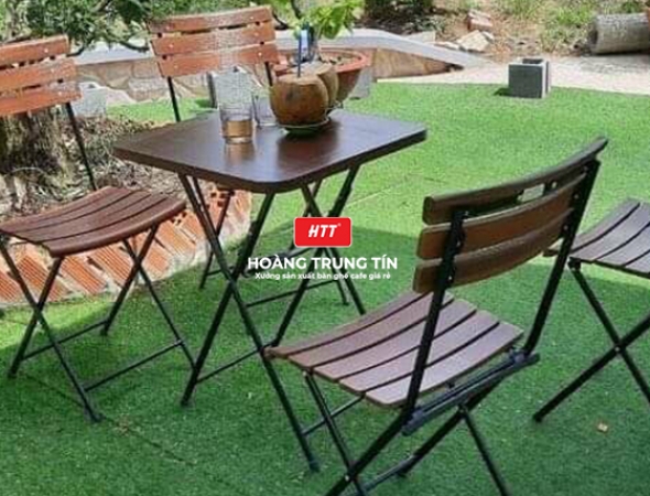 Bàn ghế cafe gỗ chân sắt HTT007