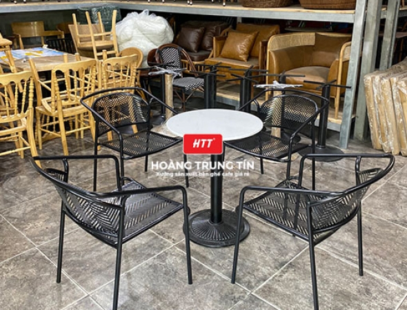 Bàn ghế cafe sắt ngoài trời HTT15