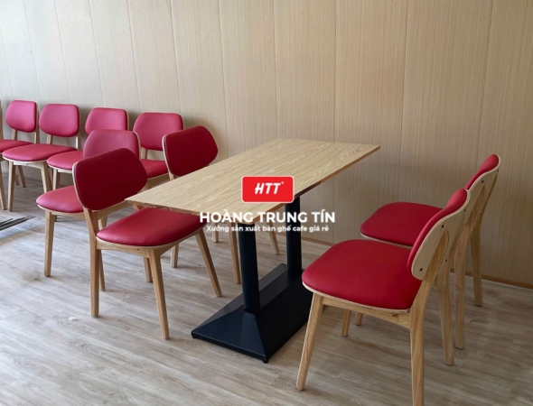Bàn ghế cafe gỗ nệm cao cấp HTT42