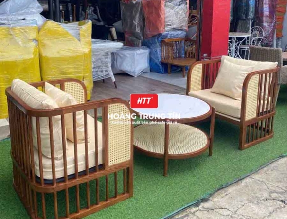 Bàn ghế cafe gỗ nệm cao cấp HTT02