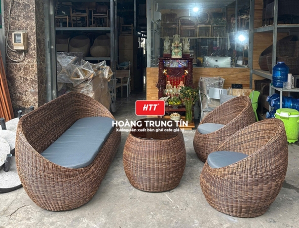 Bàn ghế sofa trứng đan nhựa mây HTT067