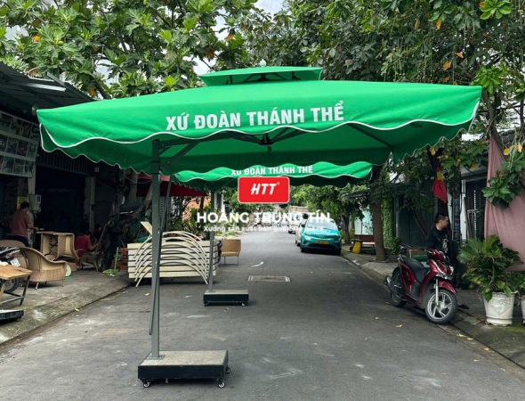 Dù che nắng lệch tâm vuông 3m HTT04