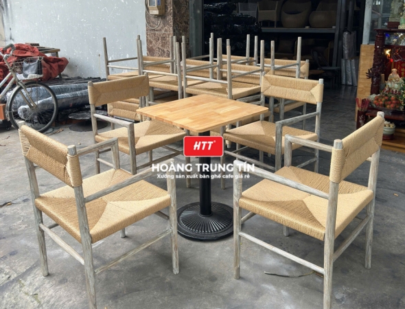 Bàn ghế cafe gỗ đan dây giấy se HTT04