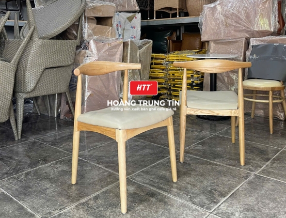 Ghế cafe gỗ nệm cao cấp HTT51