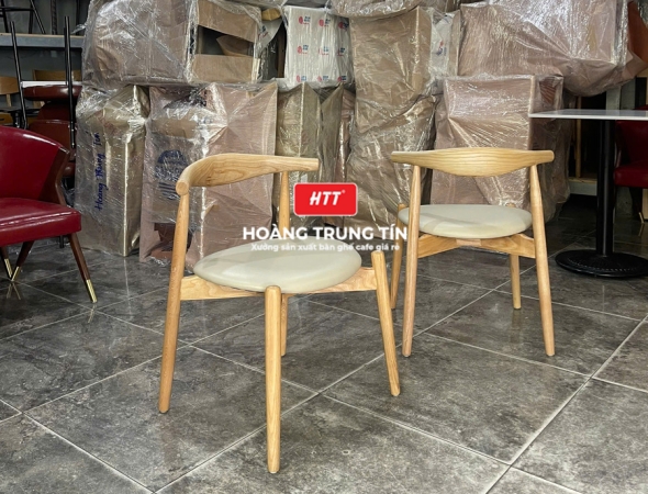 Ghế cafe gỗ nệm cao cấp HTT55