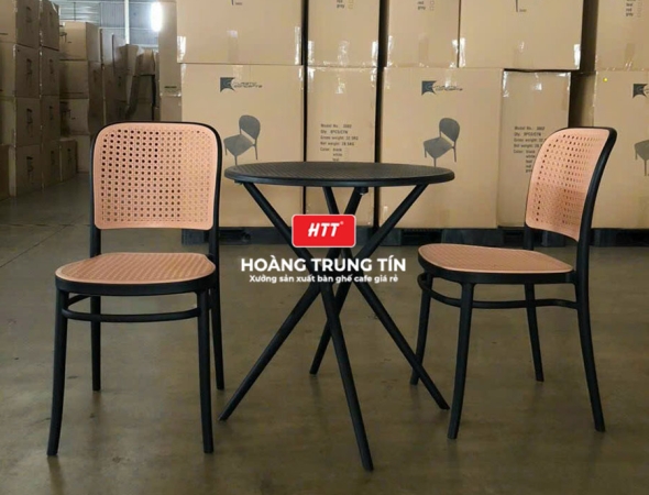 Bàn ghế cafe nhựa đúc nguyên khối HTT10