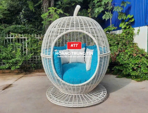 Ghế trái táo đan nhựa mây ngoài trời HTT01
