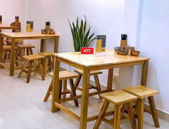 Bàn ghế quán phở