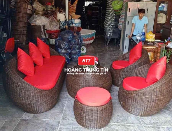 Bàn ghế sofa trứng đan nhựa mây HTT056