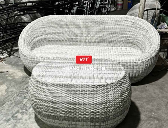Bàn ghế sofa trứng đan nhựa mây HTT040