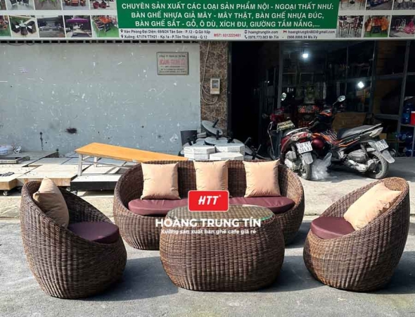 Bàn ghế sofa trứng đan nhựa mây HTT055