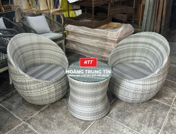 Bàn ghế sofa trứng đan nhựa mây HTT019