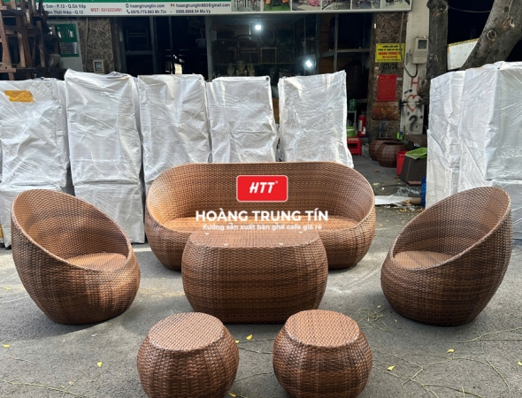Bàn ghế sofa trứng đan nhựa mây HTT071