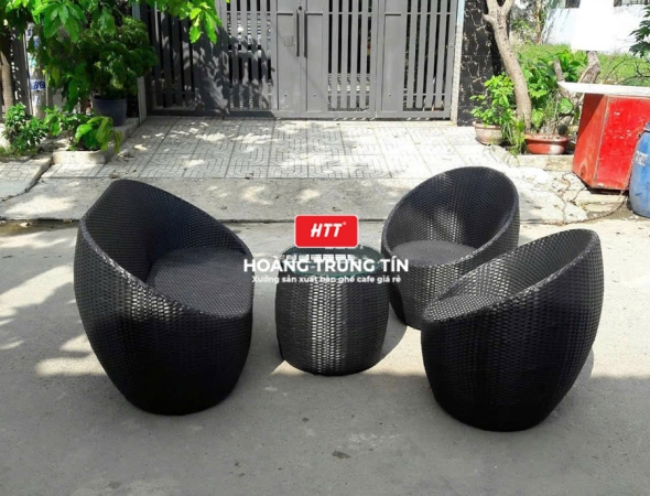 Bàn ghế sofa trứng đan nhựa mây HTT064