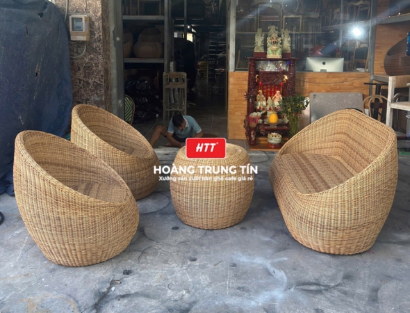 Bàn ghế sofa trứng đan nhựa mây HTT072