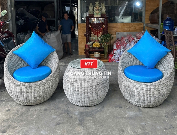 Bàn ghế sofa trứng đan nhựa mây HTT073