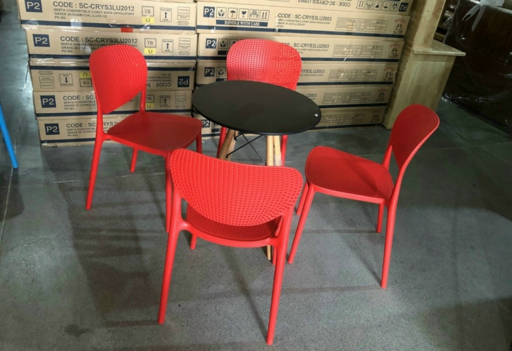 Bàn ghế nhựa đúc tại Vĩnh Long