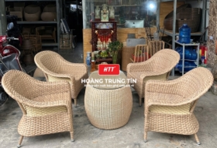 Khám phá mẫu bàn ghế cà phê giả mây hot nhất 2025