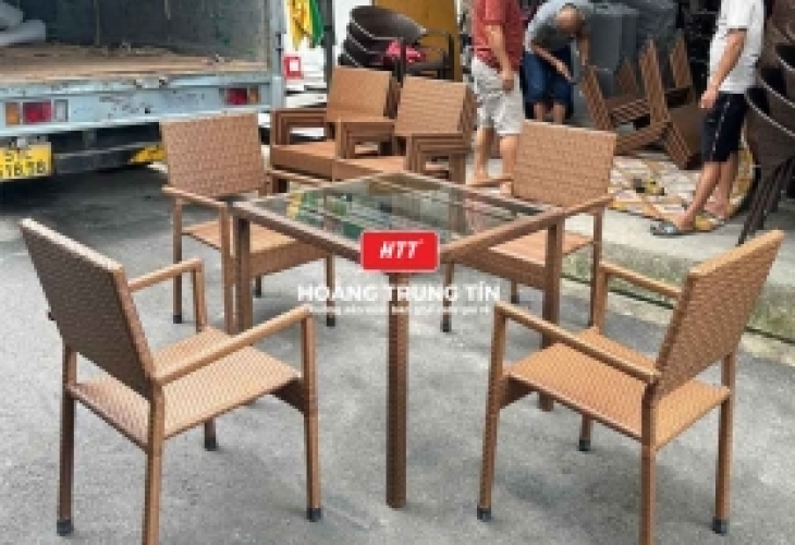 Ghế uống cafe thiết kế độc lạ – Tạo điểm nhấn khác biệt cho quán