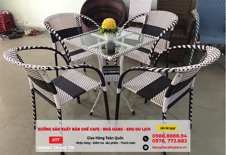 Bàn ghế nhựa giá rẻ cho quán cafe tại Trà Vinh