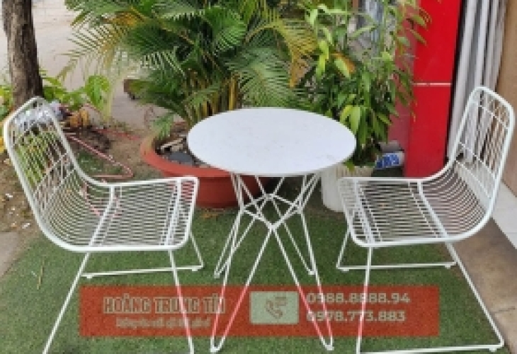 Bàn ghế cho quán cafe nhỏ nên chọn loại nào? Gợi ý xu hướng mới nhất 2025