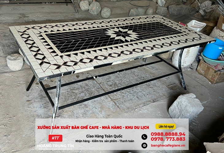 Bàn Cafe Chân Sắt Mặt Đá - Sự Lựa Chọn Hoàn Hảo Cho Không Gian Hiện Đại