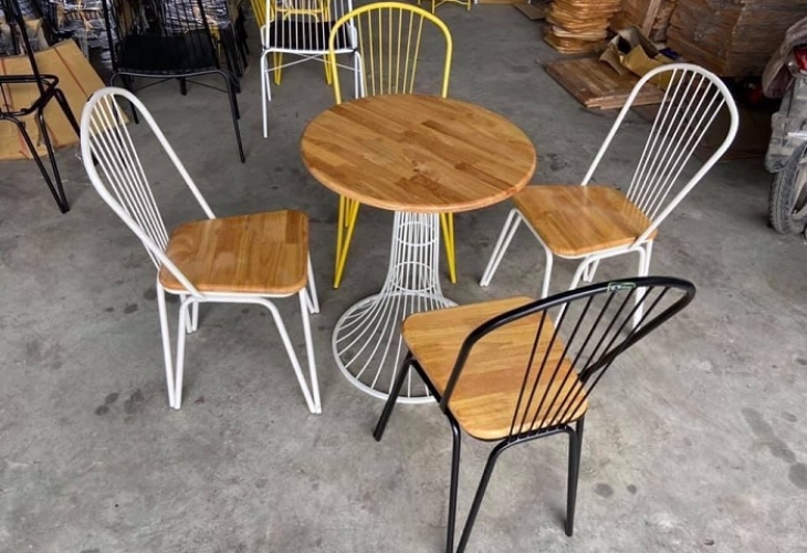 Xu hướng bàn ghế cà phê bằng gỗ 2025: Đơn giản nhưng đẳng cấp