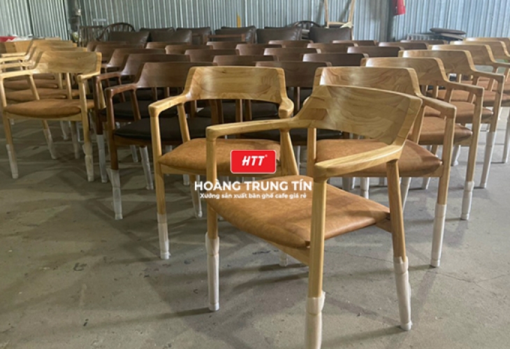Xưởng sản xuất Bàn ghế cafe gỗ nệm Giá Rẻ