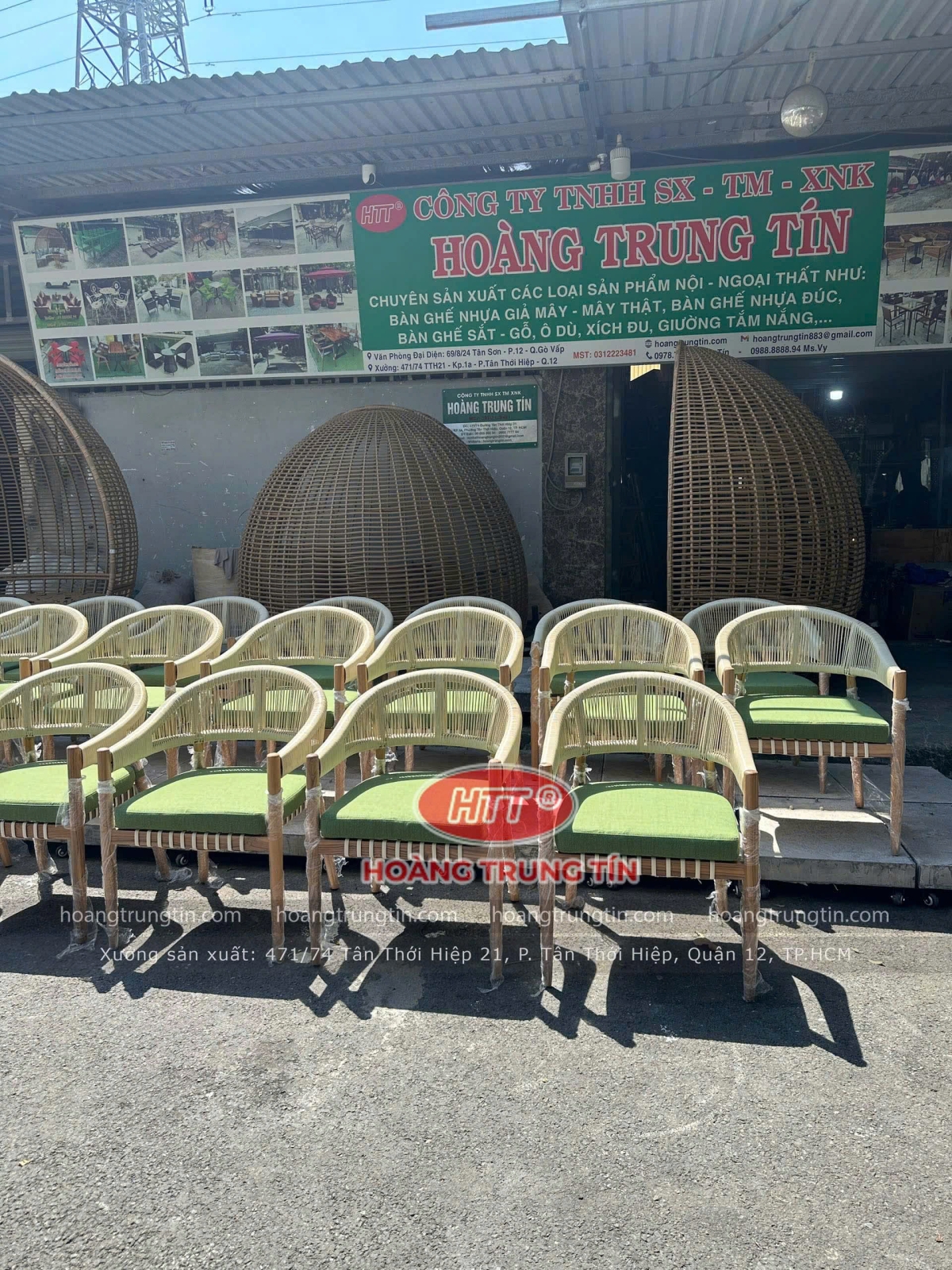 CÔNG TY ĐAN GHẾ NHỰA GIẢ MÂY HOÀNG TRUNG TÍN